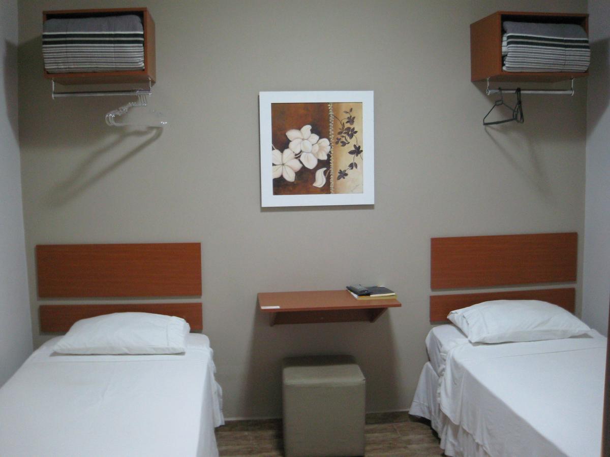 Hotel Avenida Tupã Esterno foto